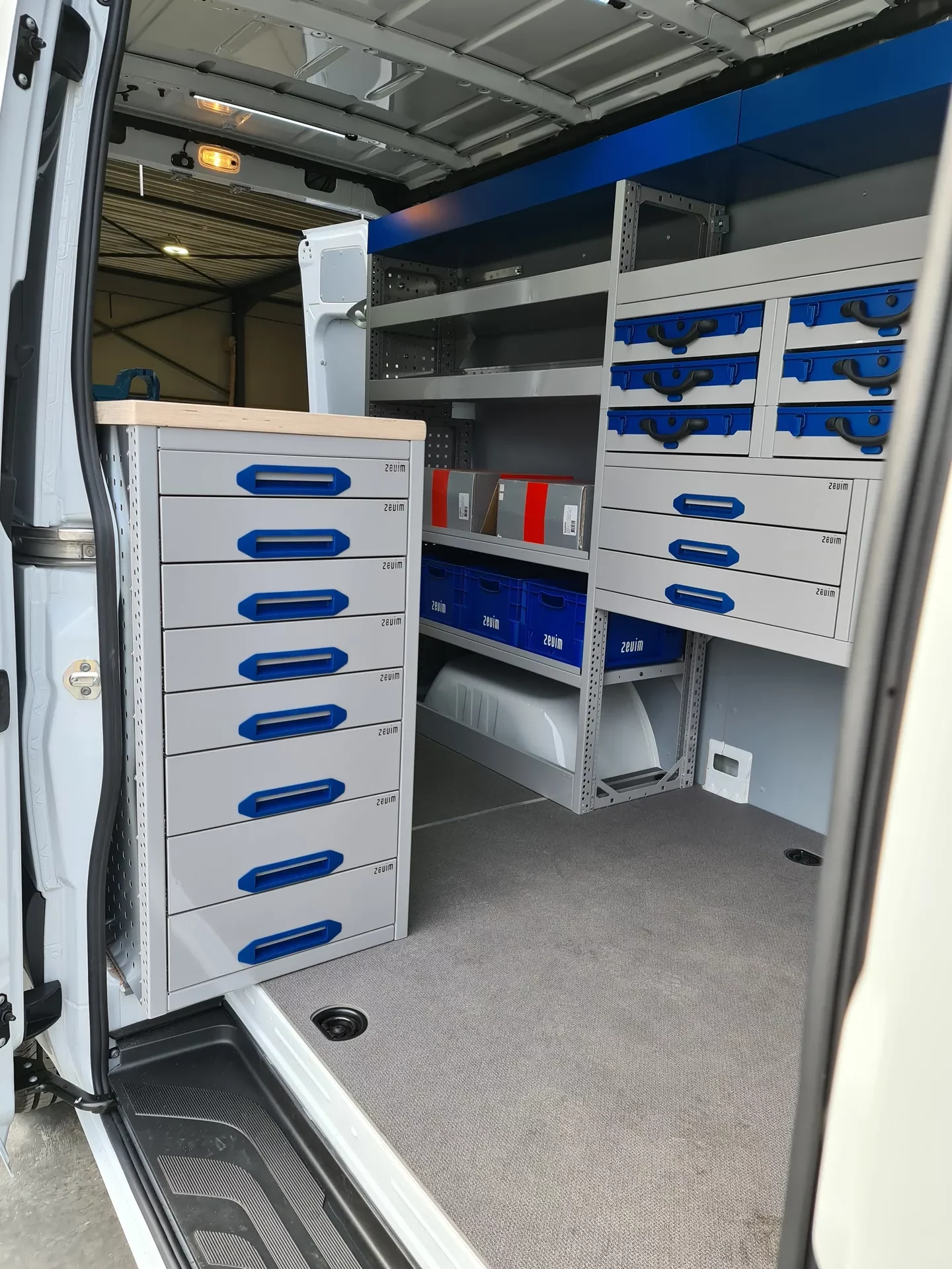 Bedrijfswageninrichting op maat